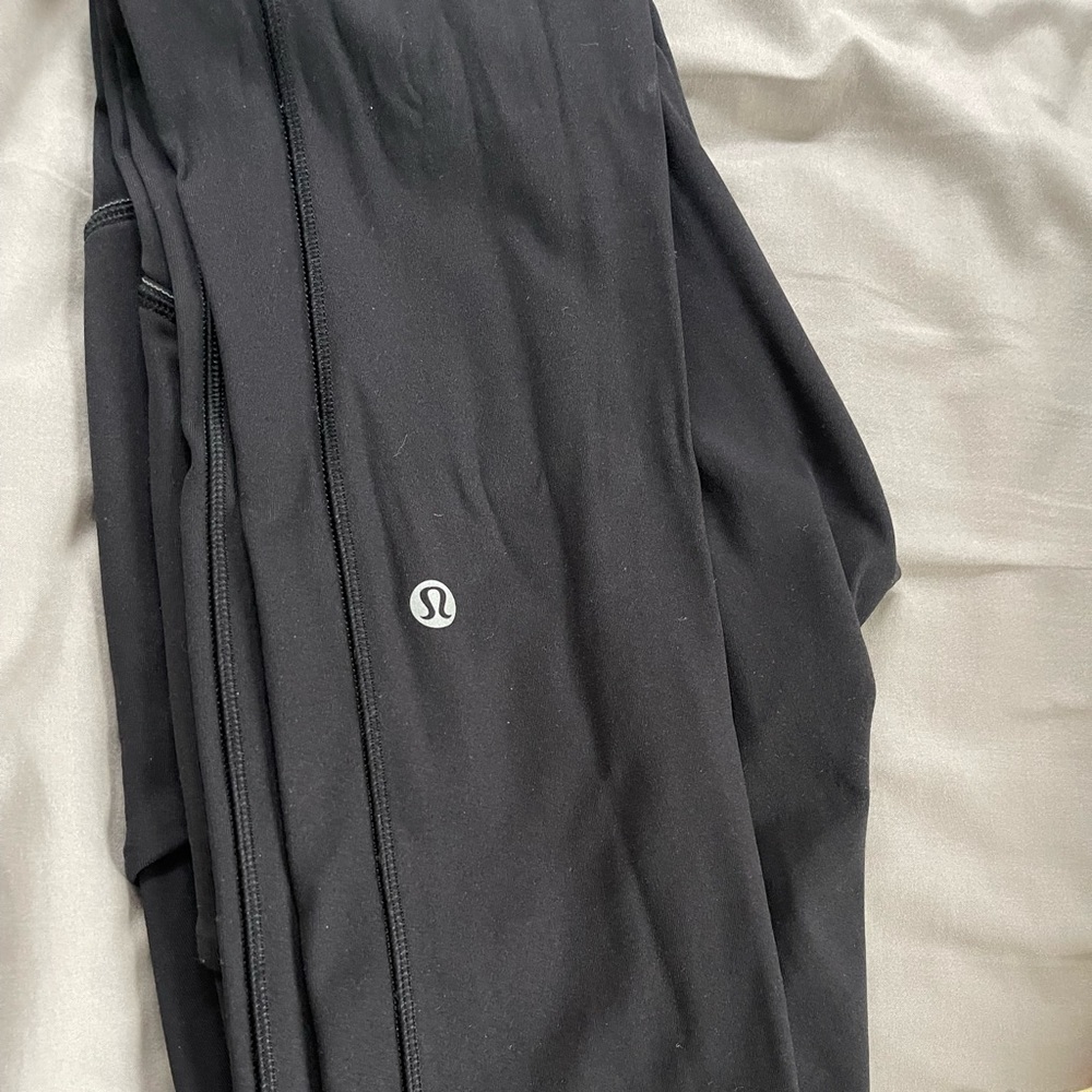 Lululemon size 2!